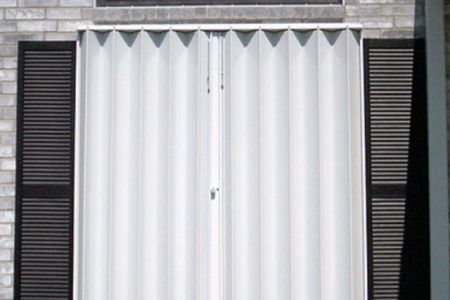 How To Choose The Right Storm Shutters For Your Home