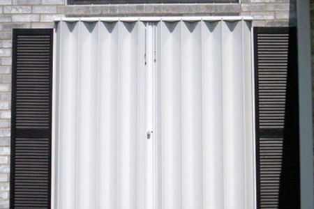 Choosing storm shutters