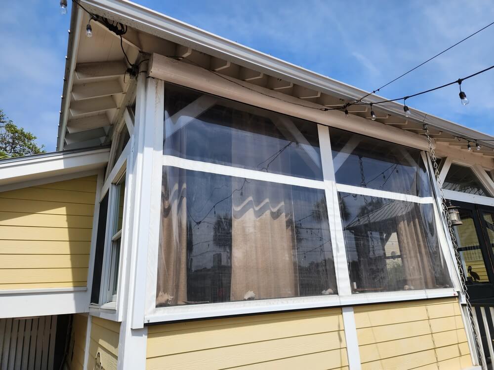 Vinyl screens coastal homes durability